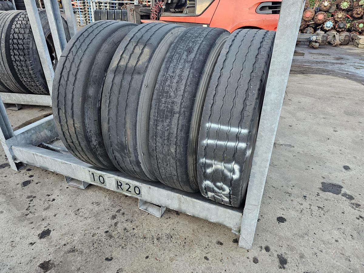 Gebruikt 2005 GOOD YEAR. 11 R 22.5 TRAILER TIRE.