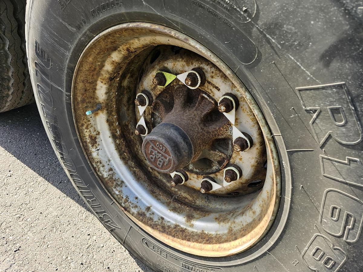 Gebruikt 2001 BURG BPO-12-27 ORXXX | 12.50 MTR | FOR GAS CONTAINERS |. BPW DRUM.