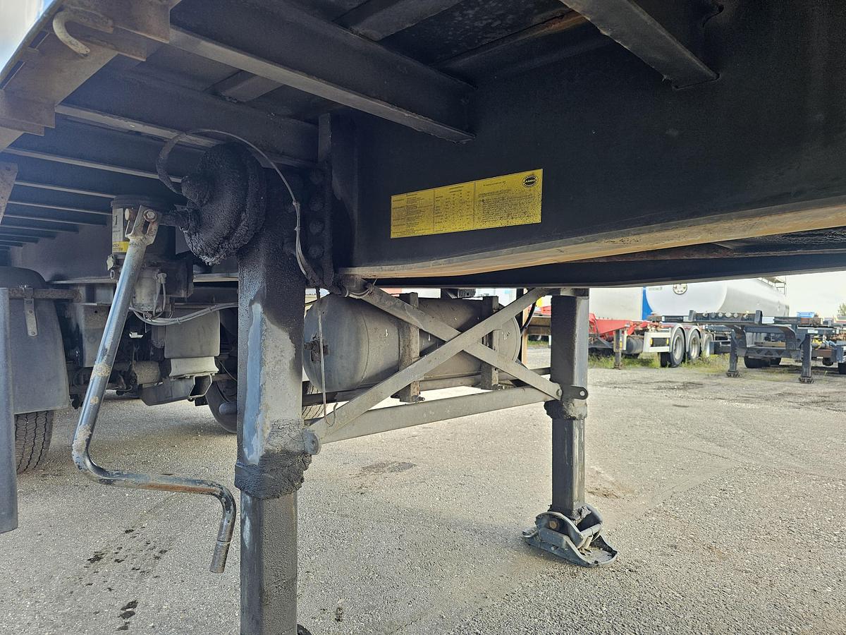 Gebruikt 1995 JUMBO DO 300 S/ 2 X STEERING /BPW DRUM / DOUBLE TIRES/ LIFT AXLE