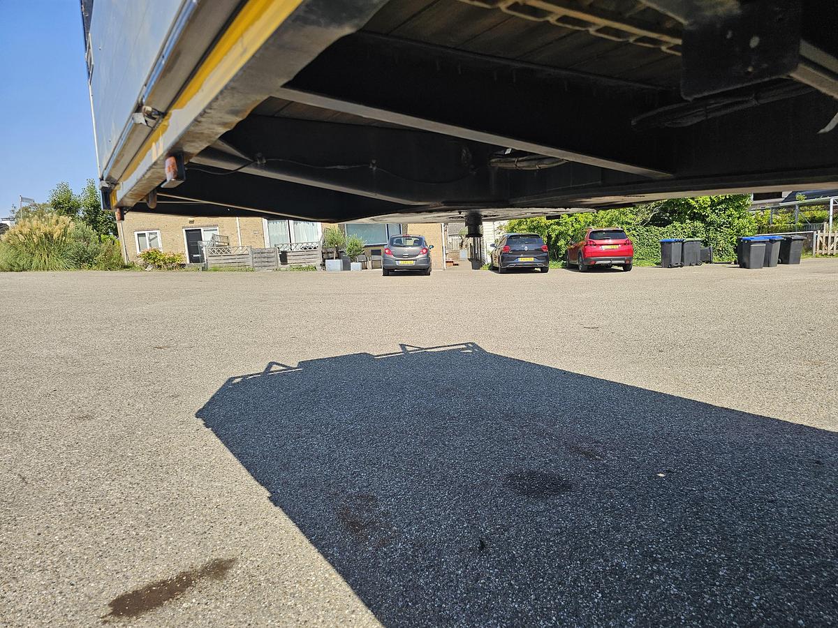 Used 1992 BROSHUIS E 2190/27 | SEMI LOWLOADER | 6 MTR EXTENDIBLE | BEAVER TAIL| SAF DRUM | APK 17-01-2016  |REFURBISHED 2010