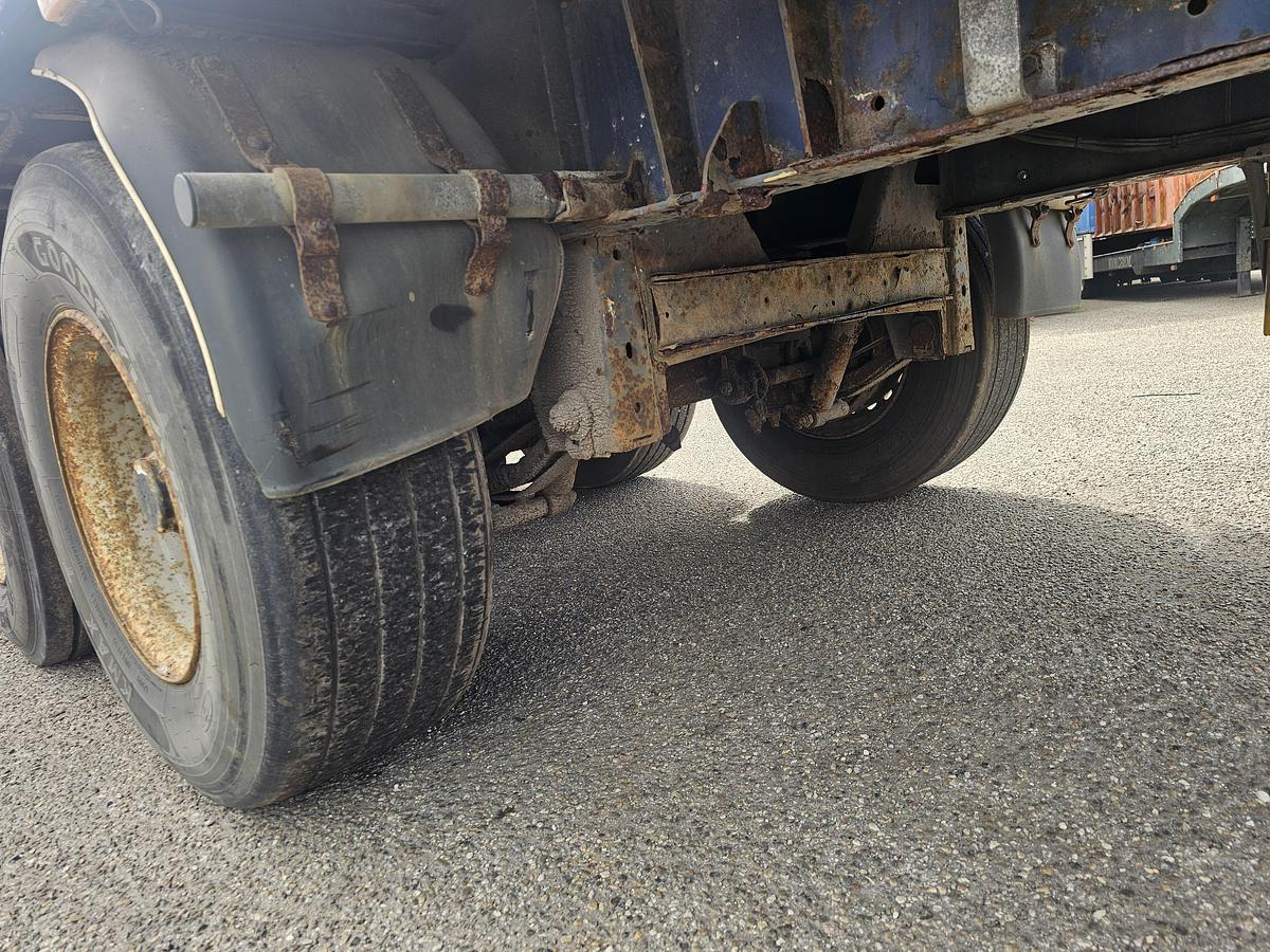 Gebruikt 2009 Van Hool 3B0073 | 3 AXLE FLATBED 13.60 MTR TWISTLOCKS FOR CONTAINER 40 FT 2 X20 FT BPW DRUM | 2 PIECES