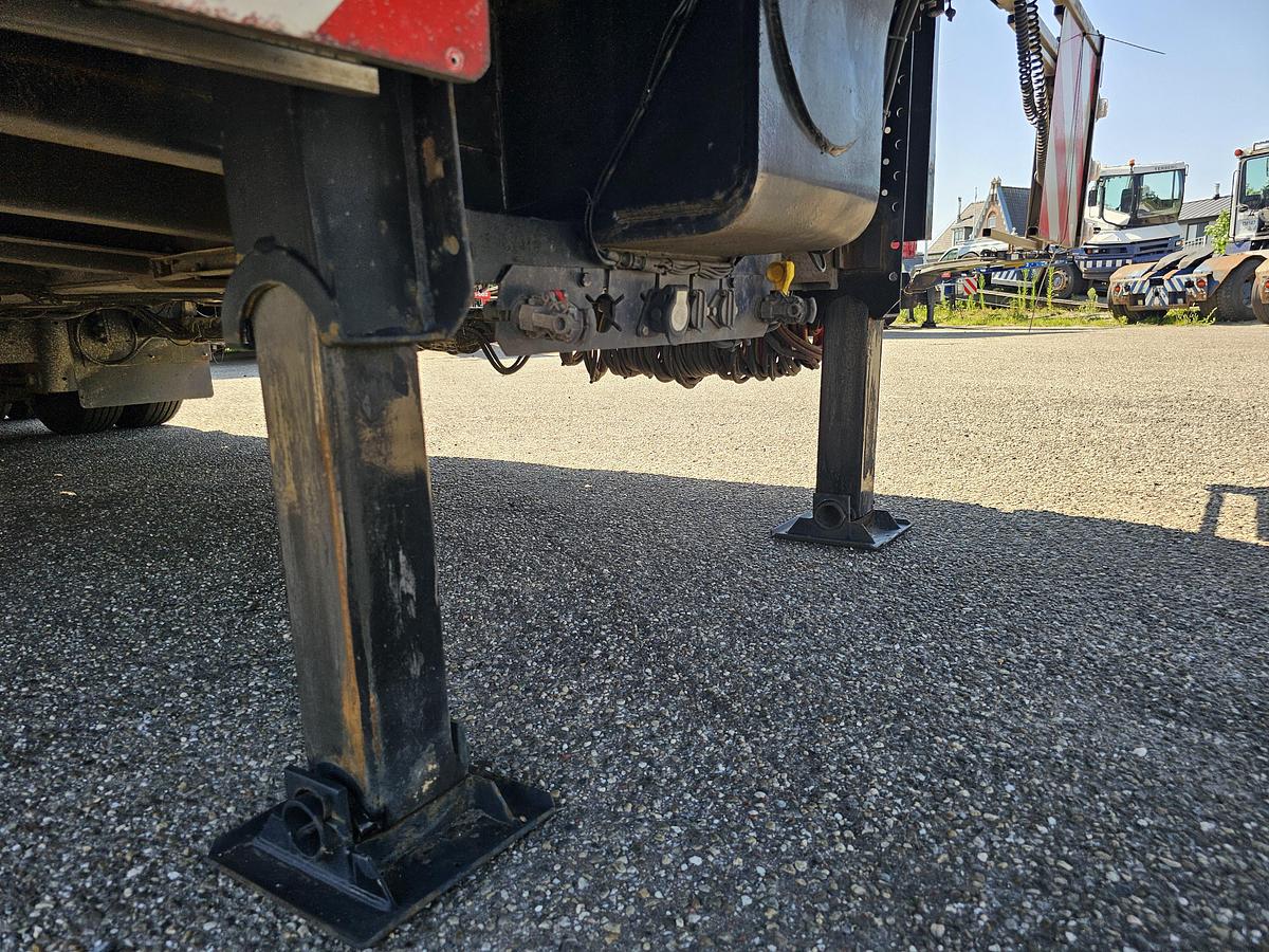 Used 1992 BROSHUIS E 2190/27 | SEMI LOWLOADER | 6 MTR EXTENDIBLE | BEAVER TAIL| SAF DRUM | APK 17-01-2016  |REFURBISHED 2010