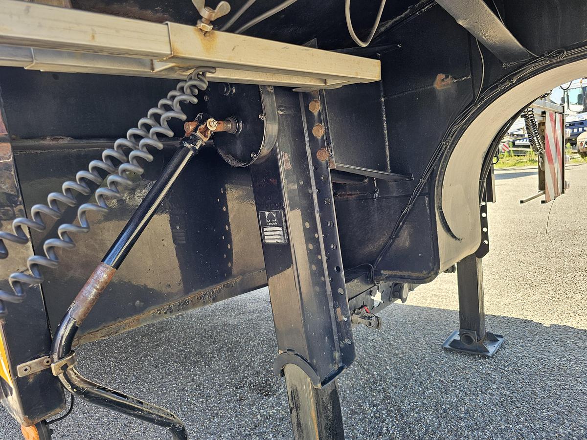 Used 1992 BROSHUIS E 2190/27 | SEMI LOWLOADER | 6 MTR EXTENDIBLE | BEAVER TAIL| SAF DRUM | APK 17-01-2016  |REFURBISHED 2010