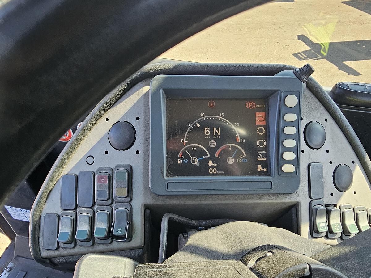 Gebruikt 2016 TERBERG RT283 | TERMINAL TRACTOR 4X4| TURNING CHAIR. | AUTOMATIC GEAR |19208 HOURS h HYDRAULIC SYSTEM.