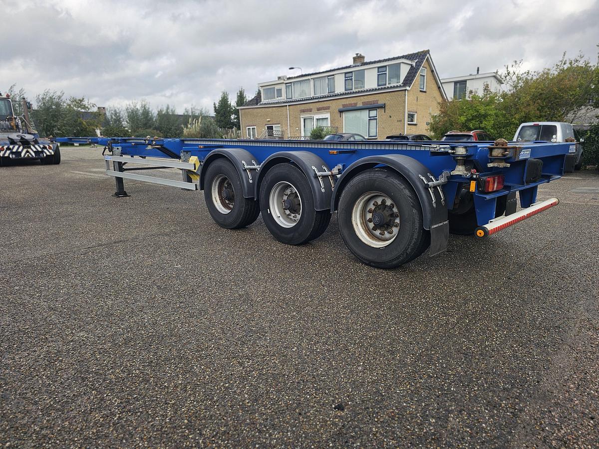 Gebruikt 2018 MENKE JANZEN 40 FOOT STRAIGHT / 2 X 20/30 FOOT./ BPW DRUM / STEEL /STEEL SUSPENSION / LIKE NEW.