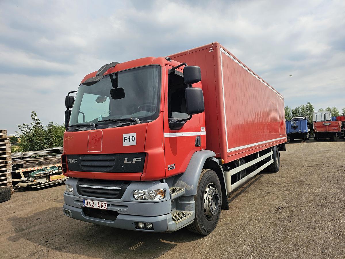 Used 2009 DAF FA LF55 220|.MANUAL GEAR| 4X2 | 18600 KG | 2000 KG LOADING LIFT .