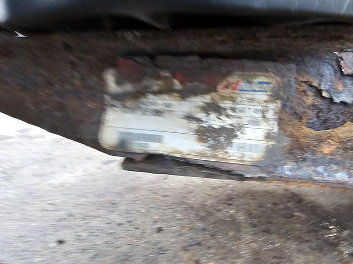Used 2005 Saf B9-22S01 trailer axle disc brake