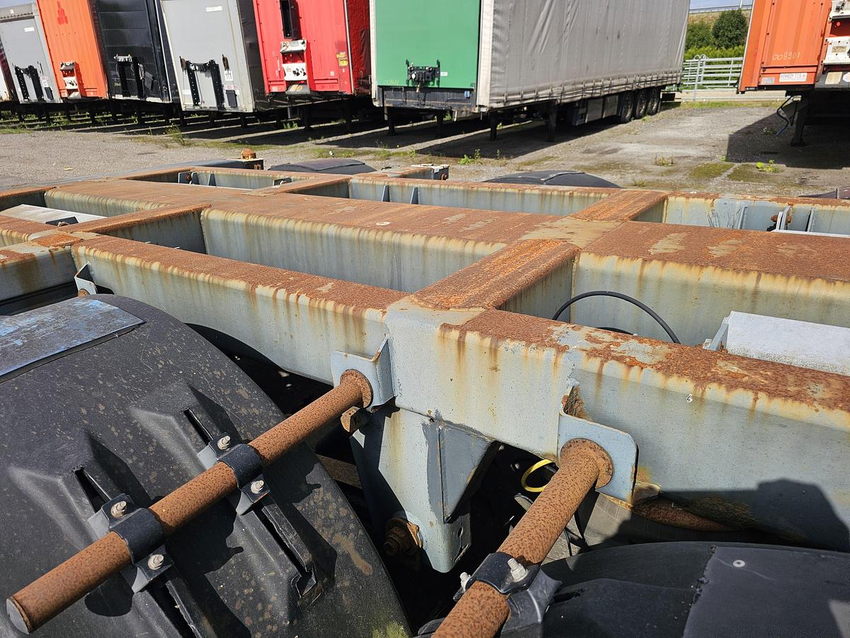 Used 2007 PACTON 3 AXLE MULTI  YARD CHASSIS | 3 X EXTENDIBLE | BPW DRUM | NO DOCUMENTS.