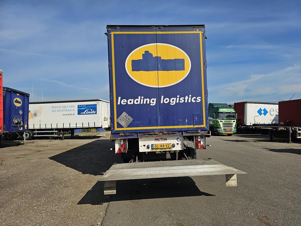 Used 2013 PACTON TBD.122 | SINGLE STEERING AXLE |UNDER SLIDING LOADING LIFT + BATTERIES| DAF DISC| APK /TUV 17-01-2025