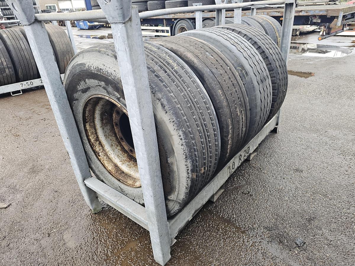 Gebruikt HANKOOK CONTINENTAL.HIFLY gOODYEAR. 385/65 R 22.5 ON RIM