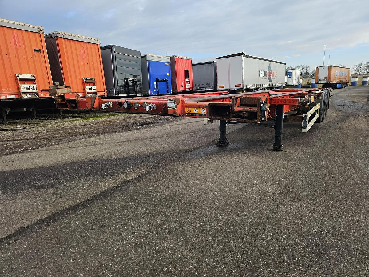 Gebruikt 2004 KRONE SD 27| FIXED CHASSIS | SAF DISC. 40 FT |2 X 20 FT| HIGHCUBE | 20 FOOT MIDDLE| LIGHT WEIGHT|4740 KG.