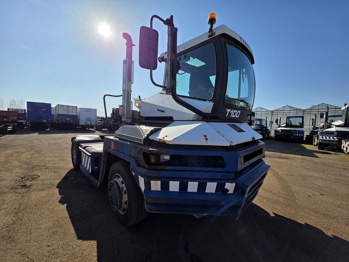 Gebruikt 2008 TERBERG RT 282 | 4X4 |TURNING CHAIR| AUTOMATIC GEAR|25885 HOURS.