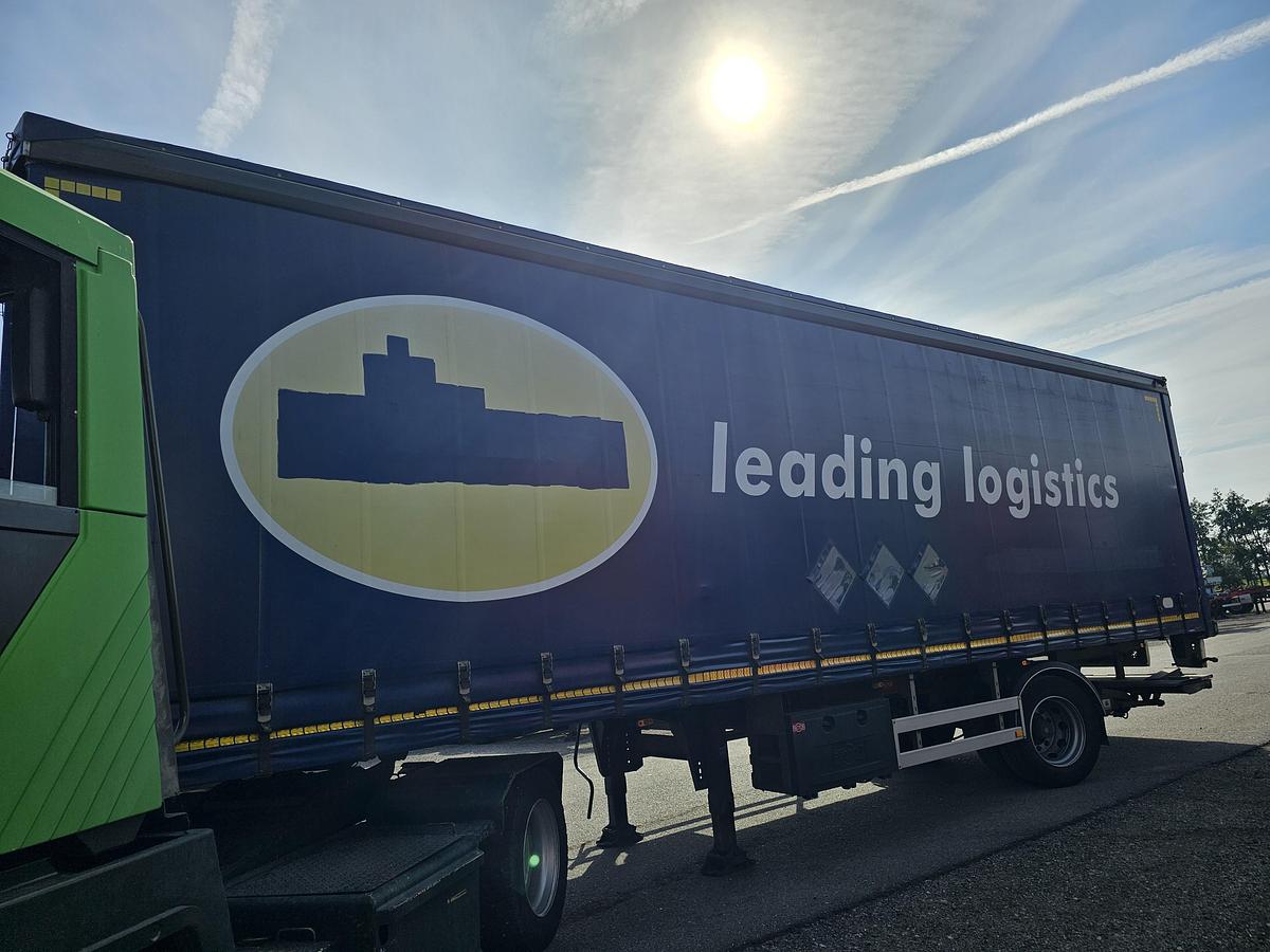 Used 2012 PACTON TBD.122 | SINGLE STEERING AXLE |UNDER SLIDING LOADING LIFT + BATTERIES| DAF DISC| APK /TUV 6-12-2025