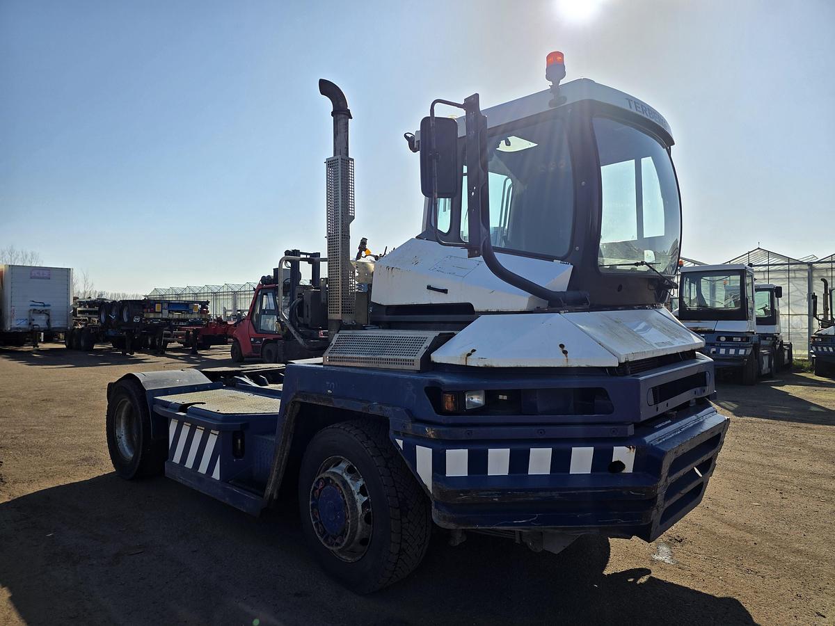 Gebruikt 2008 TERBERG RT 282 | 4X4 |TURNING CHAIR| AUTOMATIC GEAR|24869 HOURS.