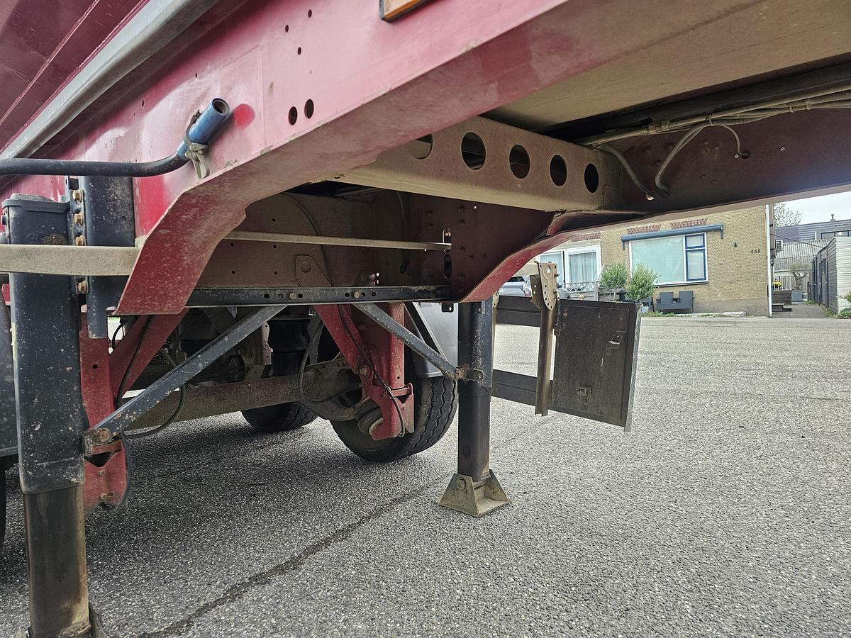 Gebruikt 2013 MEILLER MHPS 12/27/LOSS4, STEEL TIPPER / 30 M3/ SAF DISC / LIFT AXLE.