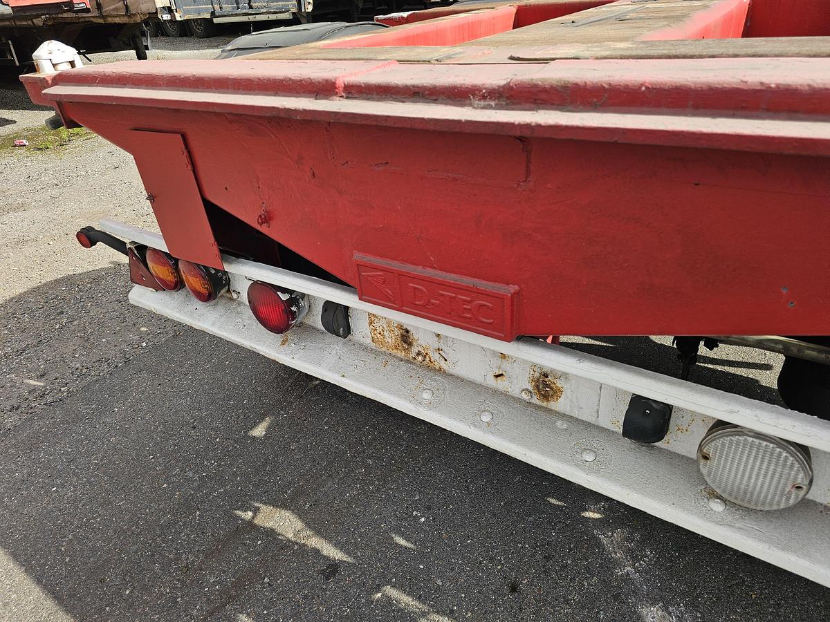 Used 2006 D-TEC  YARD CHASSIS |MULTI CHASSIS | ALL CONNECTIONS| NO DOCUMENTS | 3 PIECES.