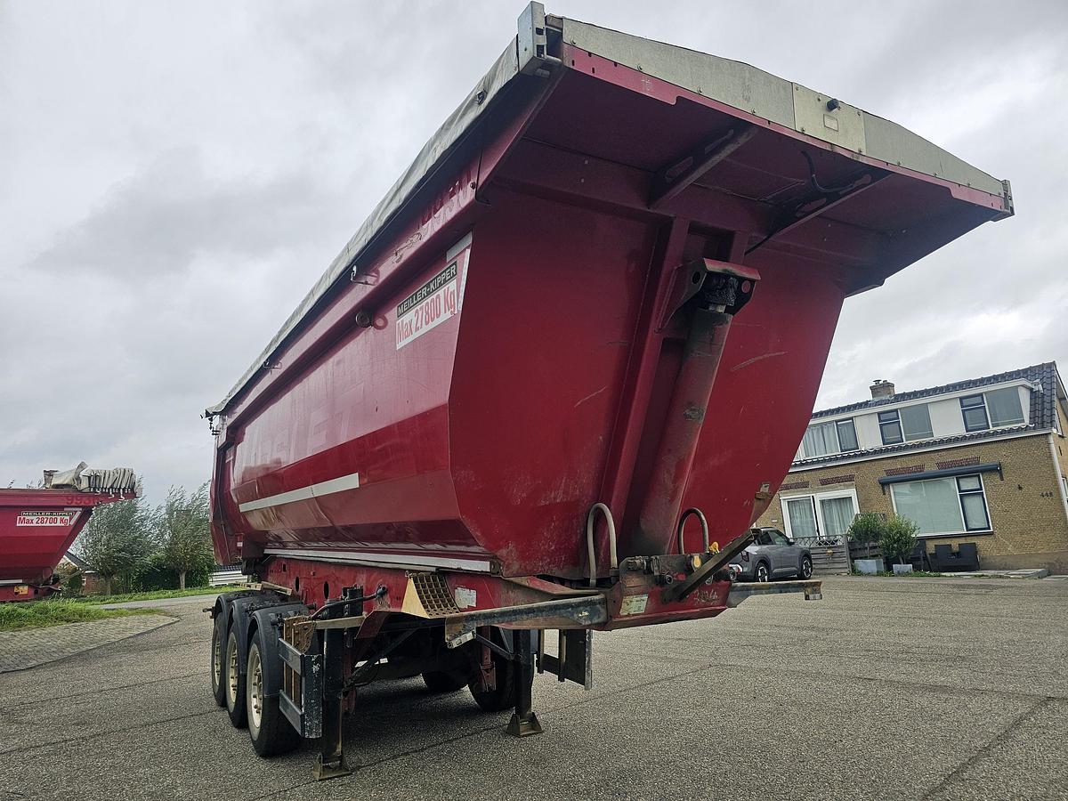 Gebruikt 2013 MEILLER MHPS 12/27/LOSS4, STEEL TIPPER / 30 M3/ SAF DISC / LIFT AXLE.