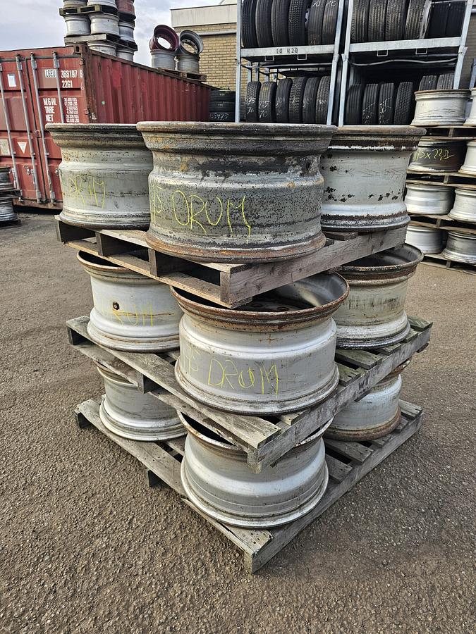 Gebruikt 2010 MICHELIN 11.75 X 22.5