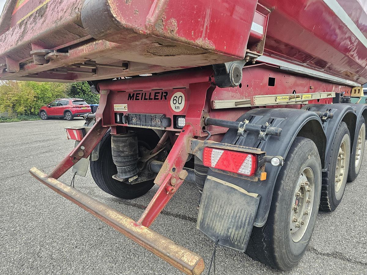 Gebruikt 2013 MEILLER MHPS 12/27/LOSS4, STEEL TIPPER / 30 M3/ SAF DISC / LIFT AXLE.