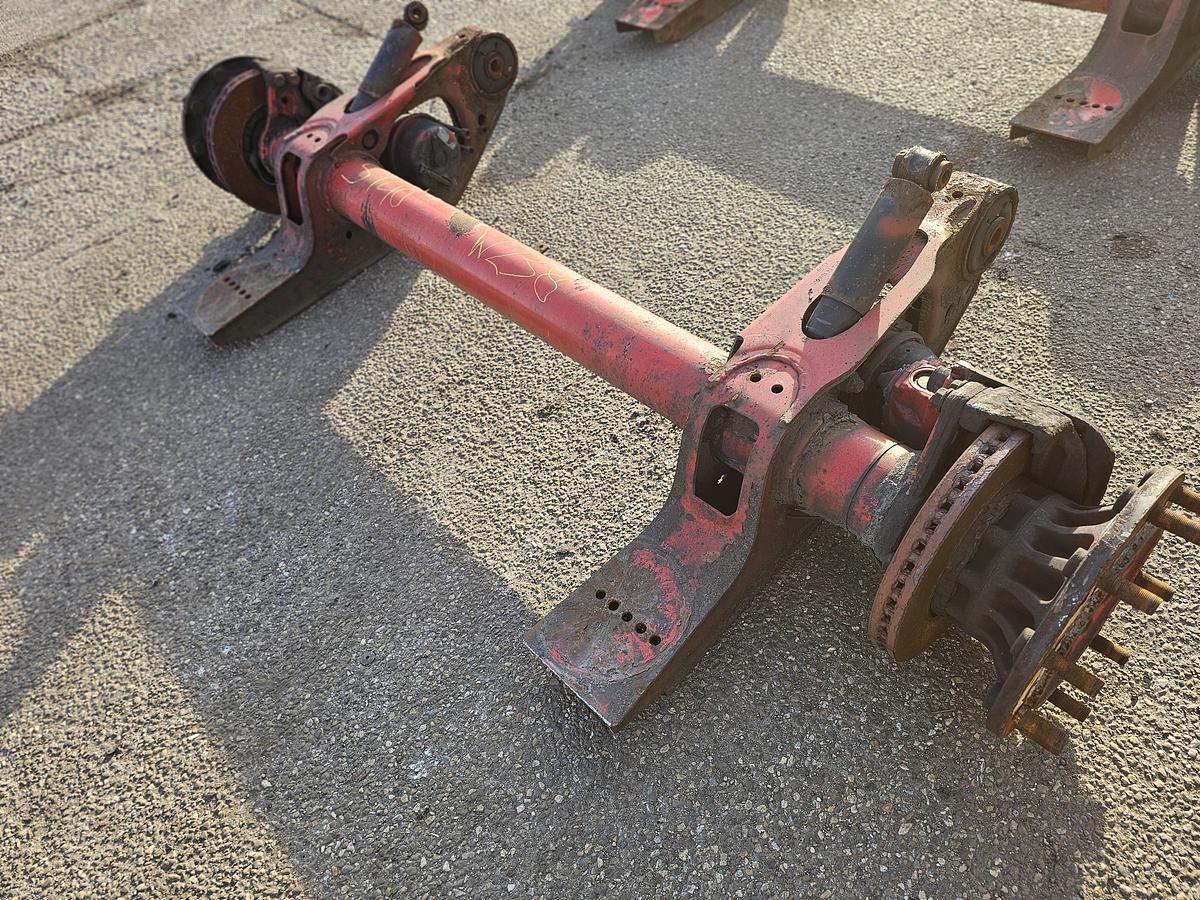 Gebruikt 2005 Saf TRAILER AXLE  DISC BRAKES 3 PIECES.