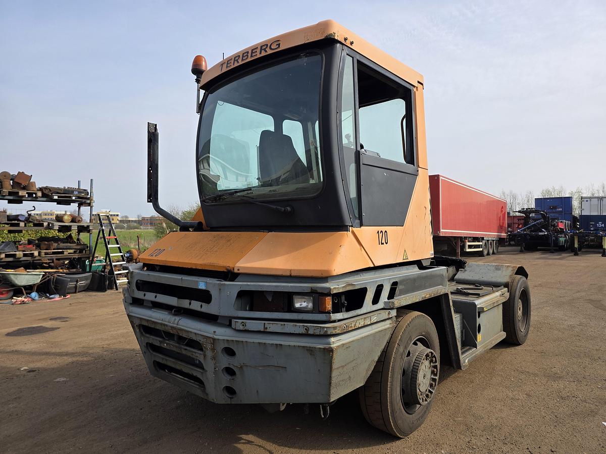 Gebruikt 2007 TERBERG RT222 |4X4| TURNING CHAIR| AUTOMATIC GEAR| WORKING MACHINE.