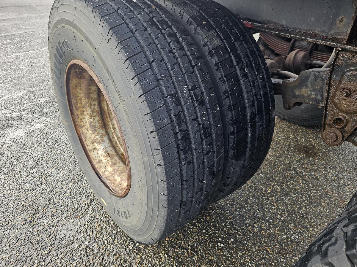 Gebruikt 1976 PACTON 2126 C 2  STEEL SUSPENSION DOUBLE TIRES DRUM BRAKES.