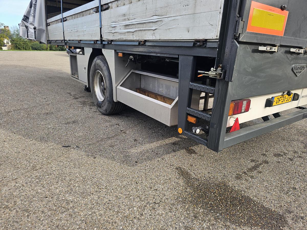 Gebruikt 1997 BROSHUIS 1AOU 10 10 /SINGLE AXLE/ SAF DRUM/ OLD BUT LIKE NEW/ (EXTENDIBLE) APK,TUV 10-06-2027.