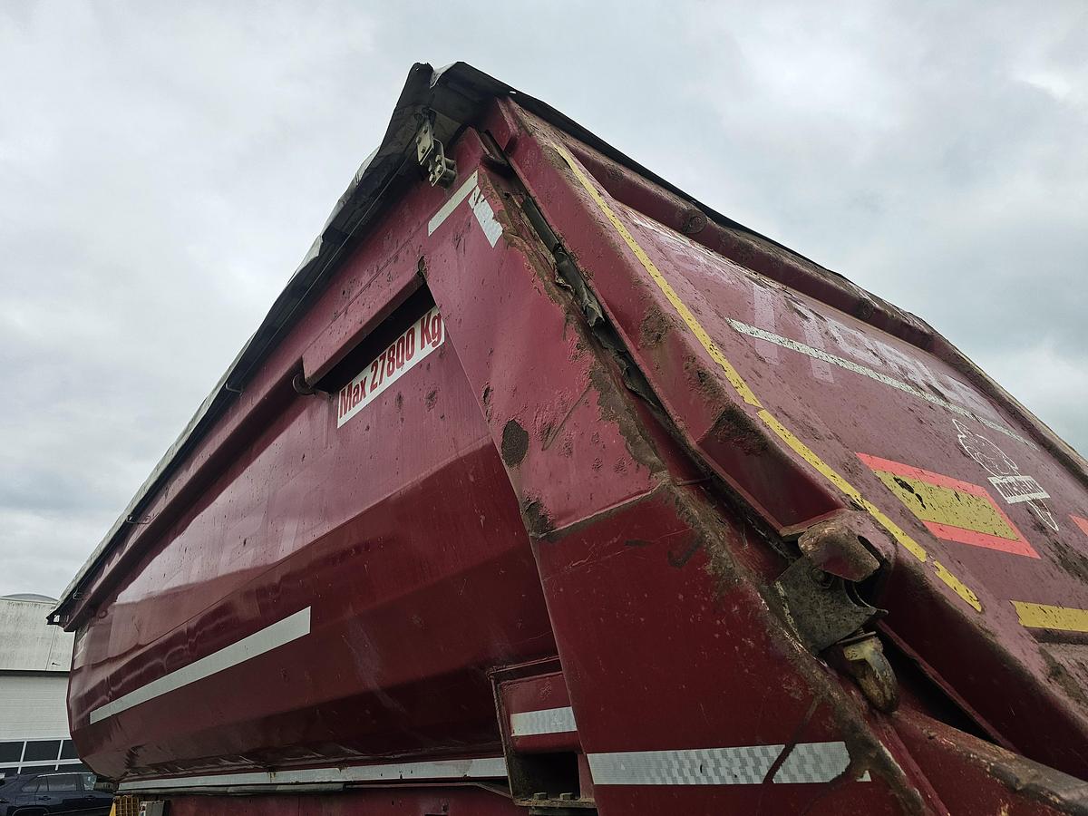 Gebruikt 2013 MEILLER MHPS 12/27/LOSS4, STEEL TIPPER / 30 M3/ SAF DISC / LIFT AXLE.