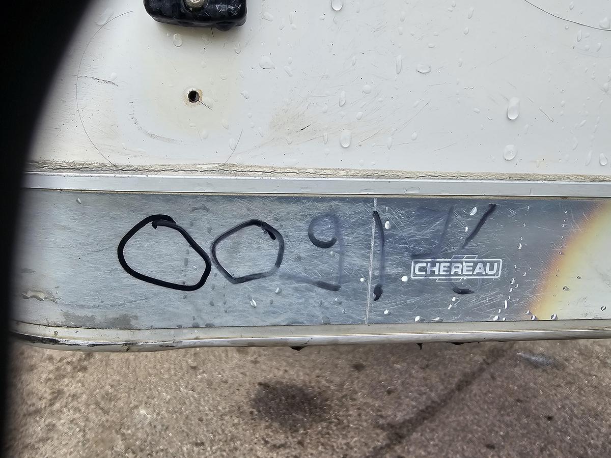 Gebruikt 2018 CHEREAU iNOGAM/TYPE 1507 | CARRIER VECTOR 1950| DE HOLLANDIA 2500 KG |BPW DISC| TUV 02-08-2026.