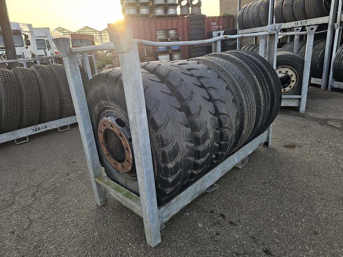 Gebruikt 1990 divers 1100 X 20