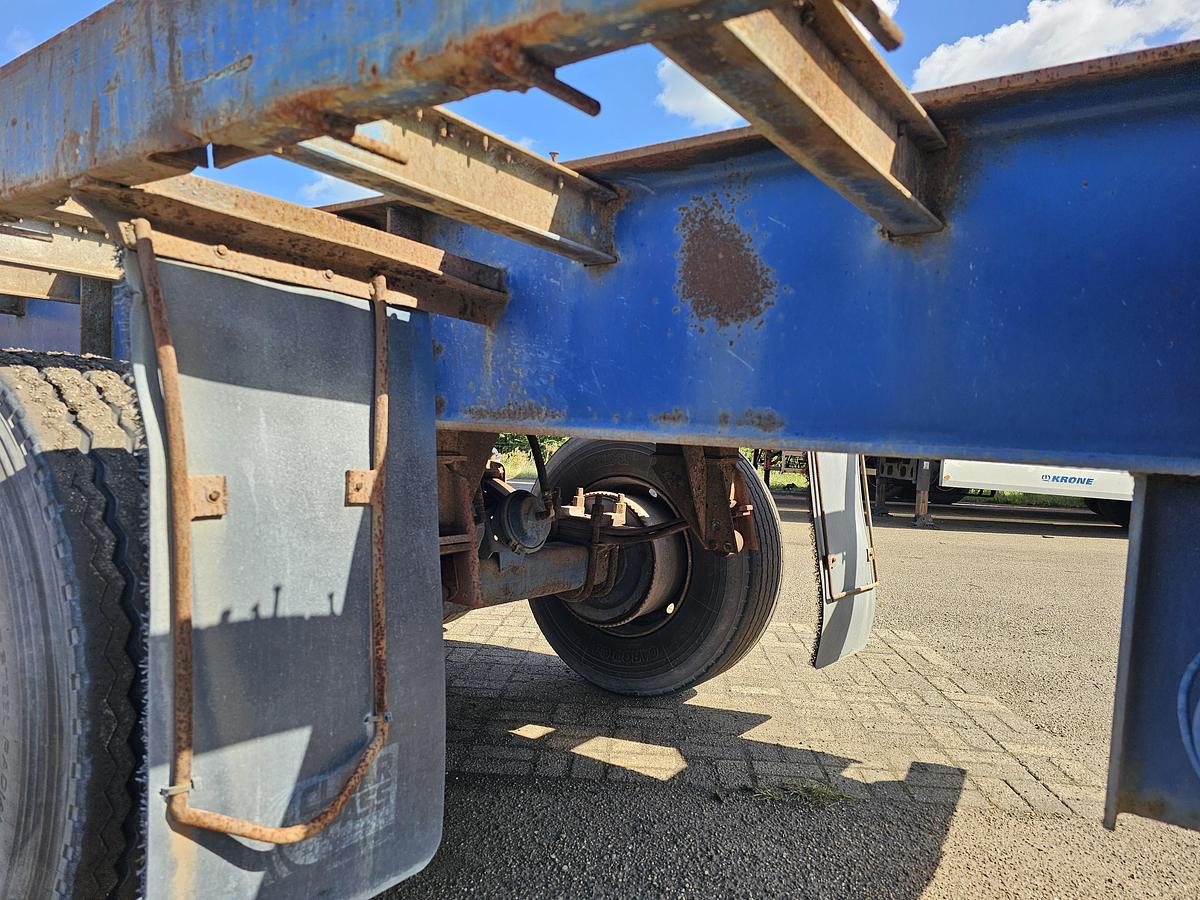 Gebruikt 1984 FLANDRIA OP 3/32T STEEL SUSPENSION / 15 CM BPW DRUM AXLES/ TWISLOCKS 40 FT 2 X 20 FOOT.