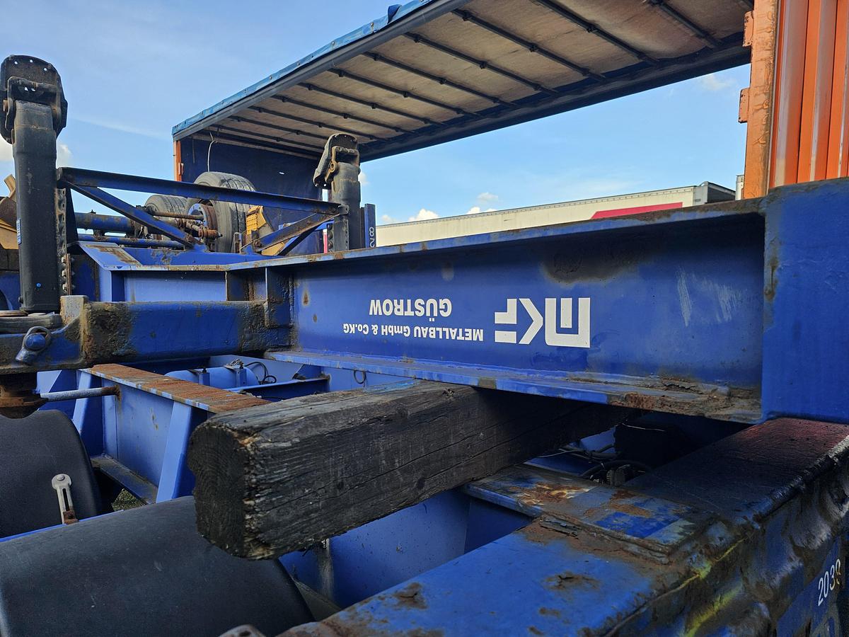 Gebruikt 2006 MKF METALLBAU CS 20 / STEEL SUSPENSION/ ROR DRUM.