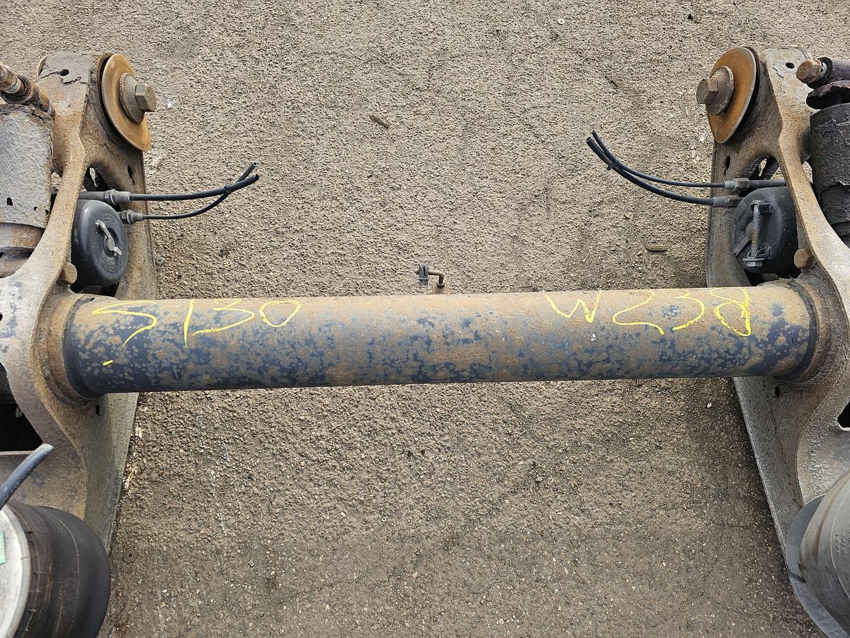 Used 2006 SAF B19-22K01 TRAILER AXLE DISC