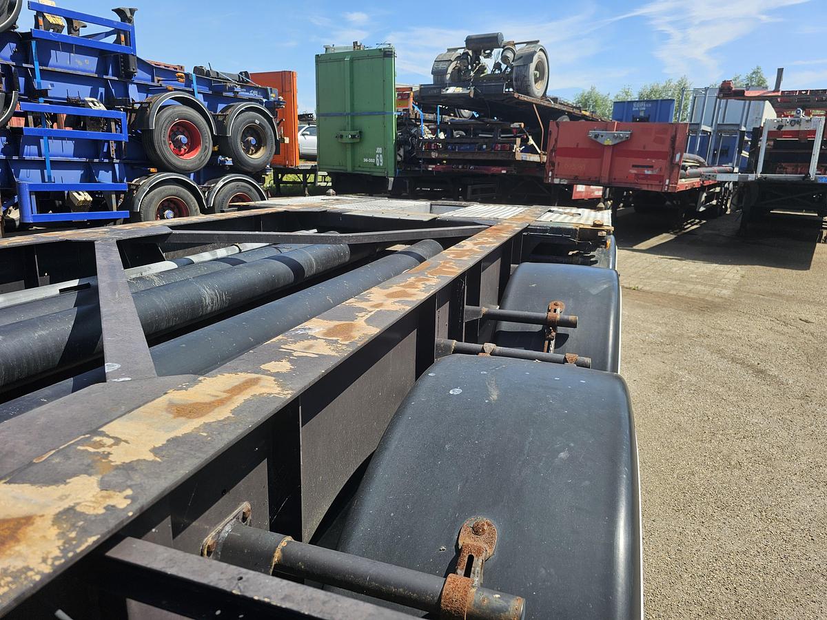 Used 2000 DESOT DSTO-2001-SSR-99L| adr CHASSIS 20/30 FT| 3940 KG | APK 10-12-2025 | HOLLAND CHASSIS. DAF DISC.