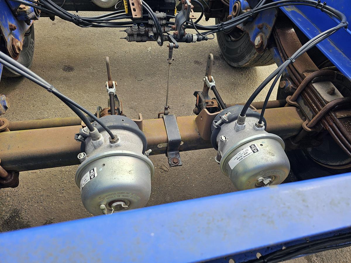 Used 2010 KRONE ATL 20 20 FOOT | STEEL SUSPENSION| BPW DRUM.