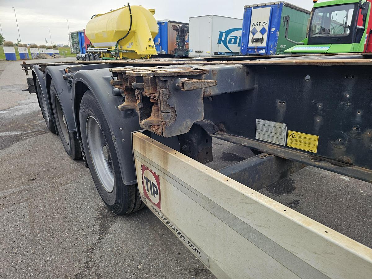 Gebruikt 2015 KRONE SD | CONTAINER CHASSIS 40 FT 2 X 20 FT |BPW DRUM| APK TUV 22-07-2026. 5 PIECES.