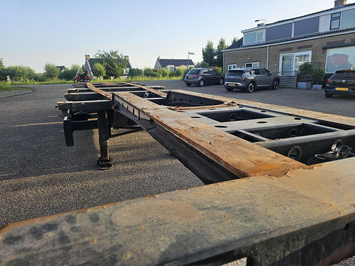 Gebruikt 2015 KRONE SD / REAR SLIDER / DUTCH CHASSIS / BPW DRUM.