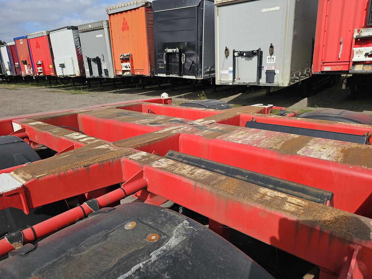 Used 2006 D-TEC  YARD CHASSIS |MULTI CHASSIS | ALL CONNECTIONS| NO DOCUMENTS | 3 PIECES.