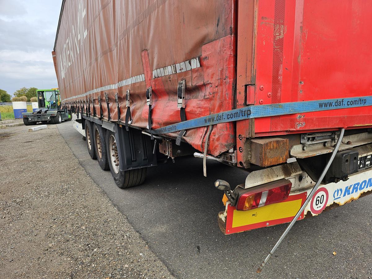 Used 2011 KRONE SD 27 | SAF DISC | NICE CHASSIS .