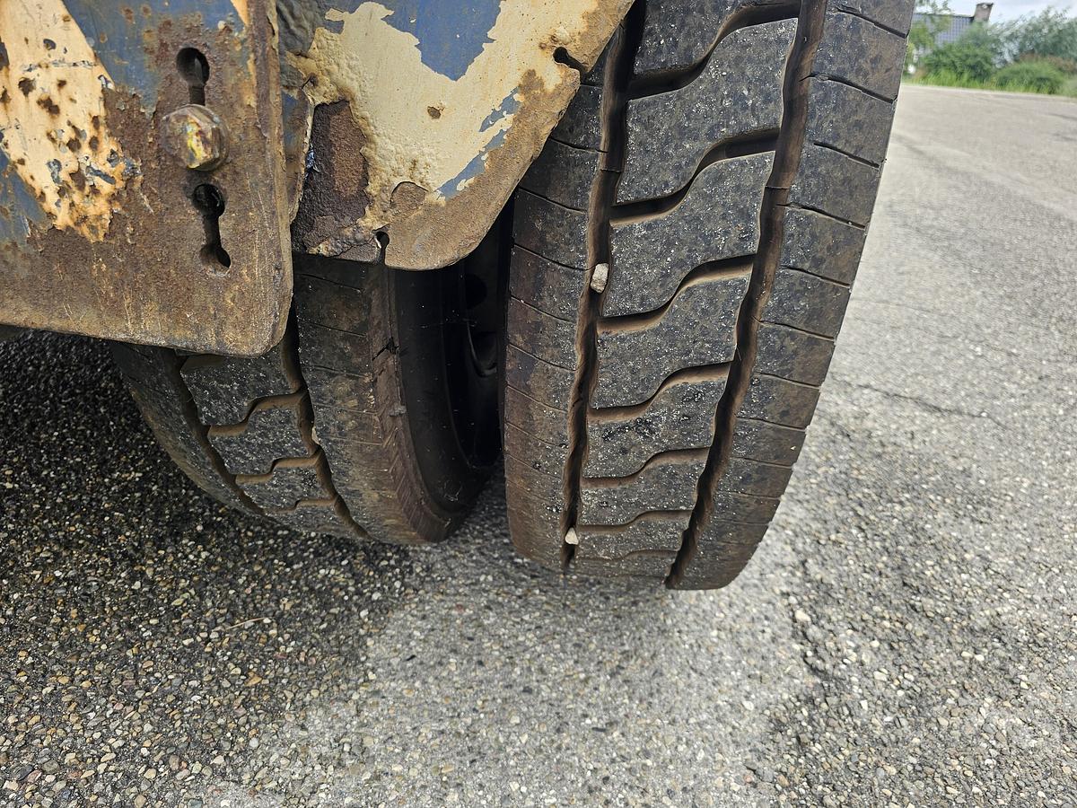 Gebruikt 2015 TERBERG RT283 /TERMINAL TRACTOR 4X4/ TURNING CHAIR. /AUTOMATIC GEAR /21822 HOURS
