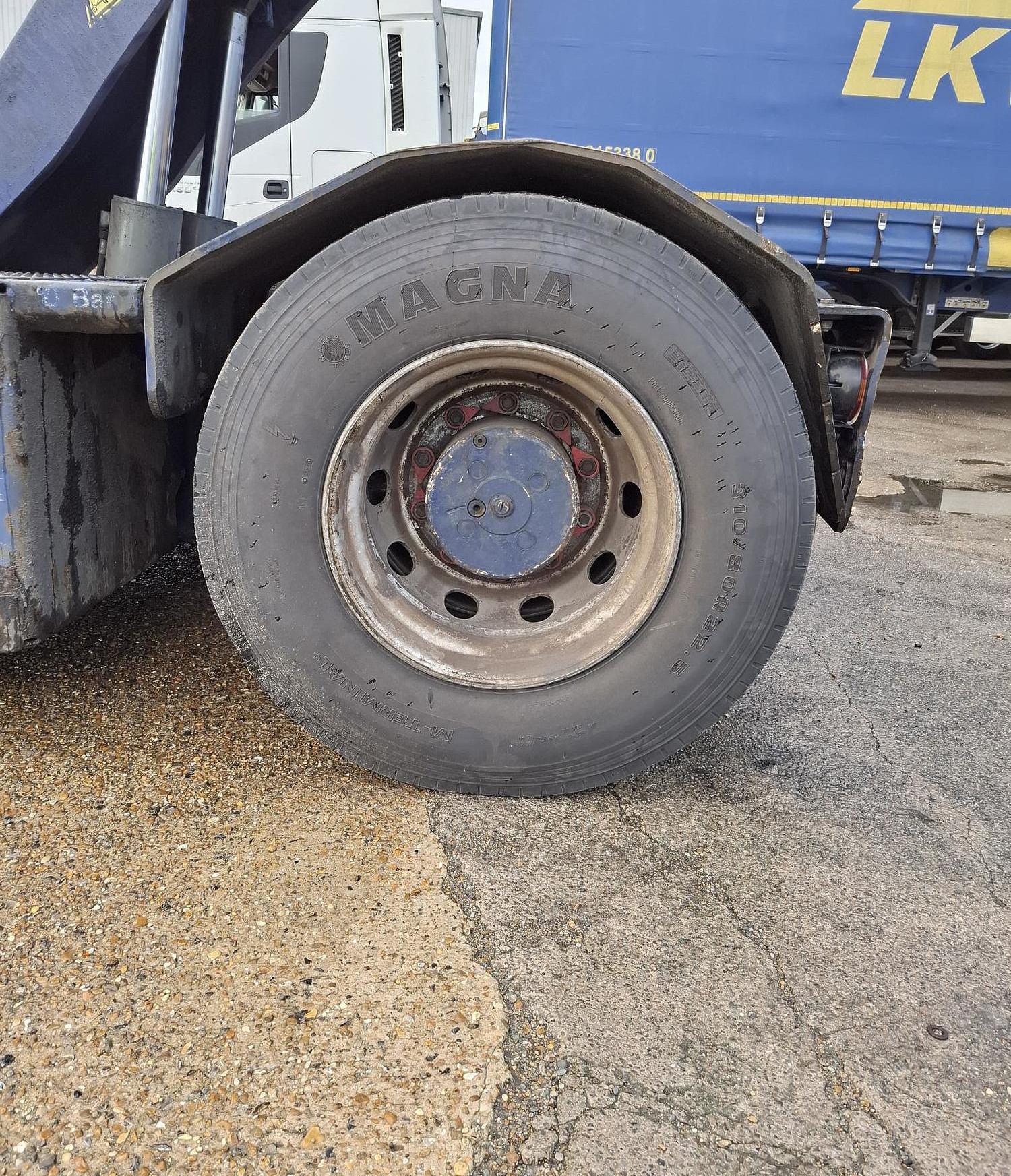 Gebruikt 2017 TERBERG RT283 | TERMINAL TRACTOR 4X4| TURNING CHAIR. | AUTOMATIC GEAR | 20000HOURS| 4 PIECES|LEASING 1610  EURO MND