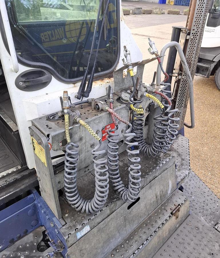 Gebruikt 2017 TERBERG RT283 | TERMINAL TRACTOR 4X4| TURNING CHAIR. | AUTOMATIC GEAR | 20000HOURS| 4 PIECES|LEASING 1610  EURO MND