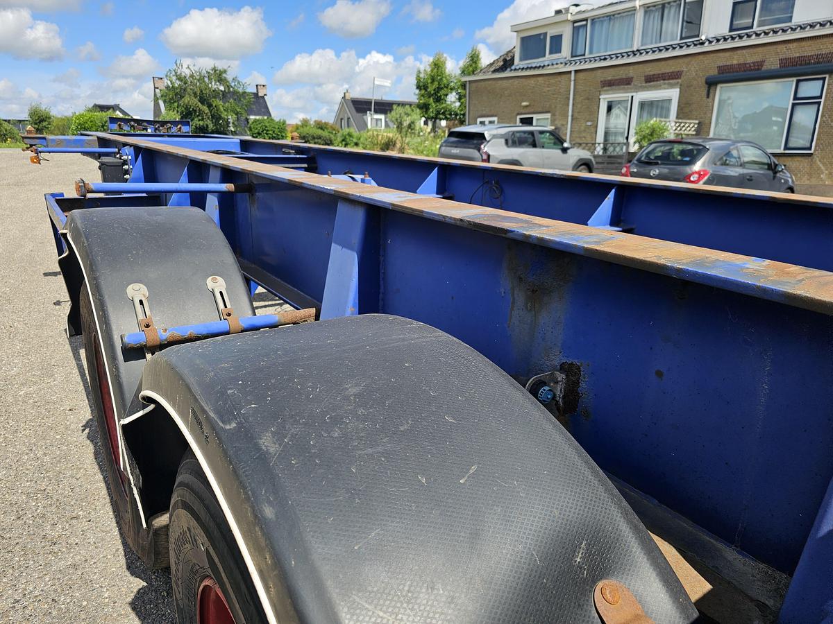 Gebruikt 2006 MKF METALLBAU CS 20 -20 FOOT- CONTAINER CHASSIS -HEAVY DUTY- BPW DRUM -STEEL SUSPENSION- GOOD QUALITY.