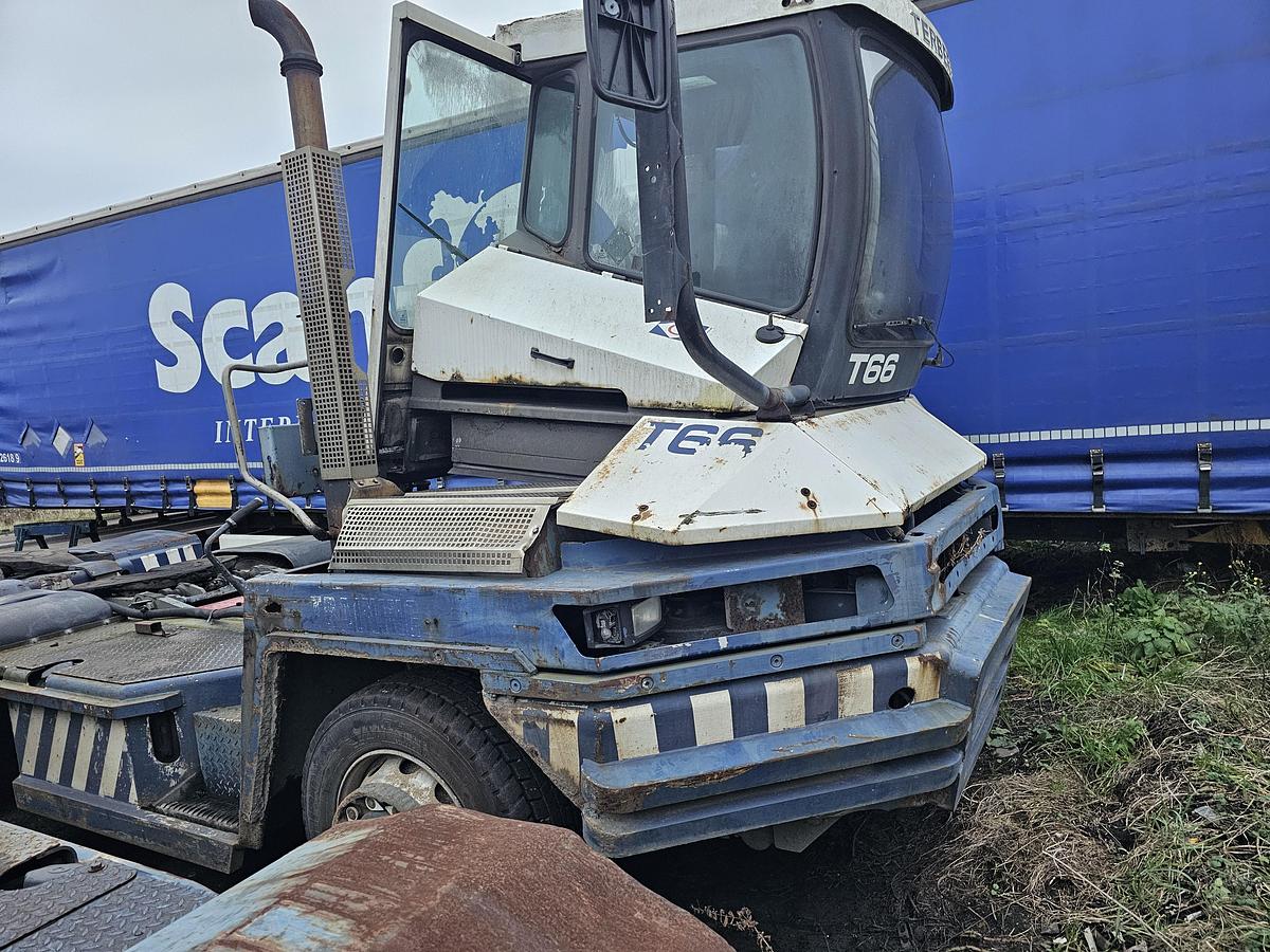 Gebruikt 2007 TERBERG 3 sloop terminal trekkers  RT 282 / RT 283  voor onderdelen  niet gedemonteerd..