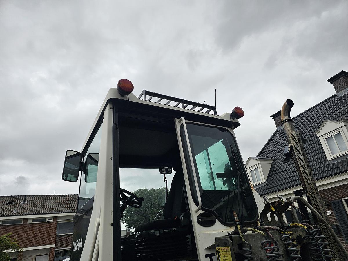 Gebruikt 2017 TERBERG RT283 /TERMINAL TRACTOR 4X4/ TURNING CHAIR. /AUTOMATIC GEAR /19208 HOURS
