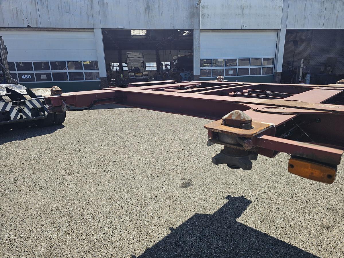 Used 2000 Burg BPO 12-27CCXGX-00. | ADR TANK CHASSIS 20/30 FT | BPW DRUM