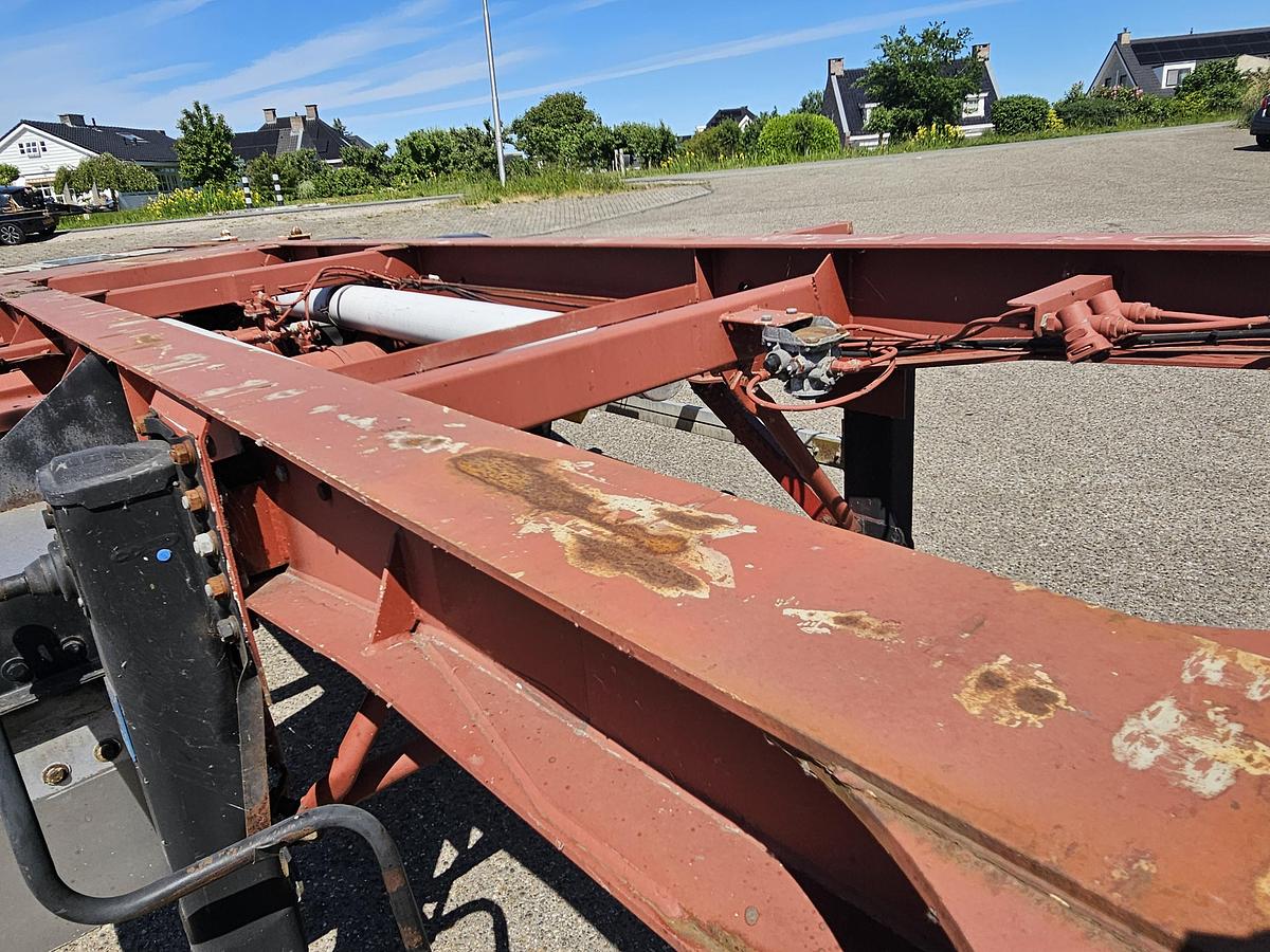 Used 2000 Burg BPO 12-27CCXGX-00. | ADR TANK CHASSIS 20/30 FT | BPW DRUM