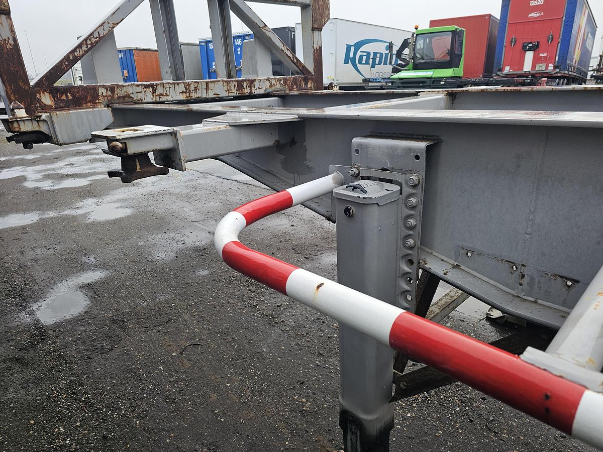 Gebruikt 1984 PACTON 3139 C-3 K | 30 FOOT | STEEL SUSPENSION | BPW DRUM.