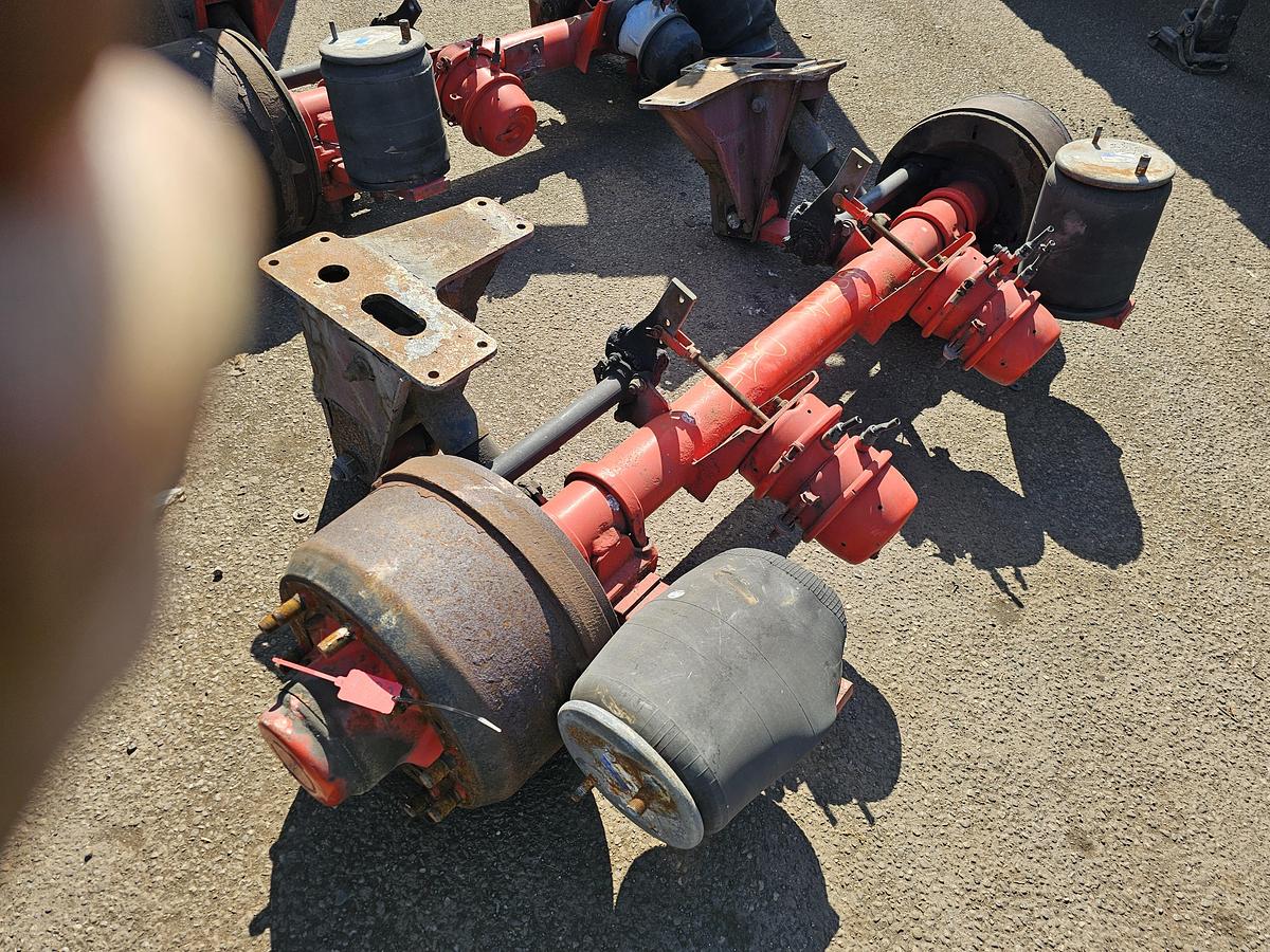 Gebruikt 2005 SMB TRAILER AXLE SINGLE TIRES DRUM.