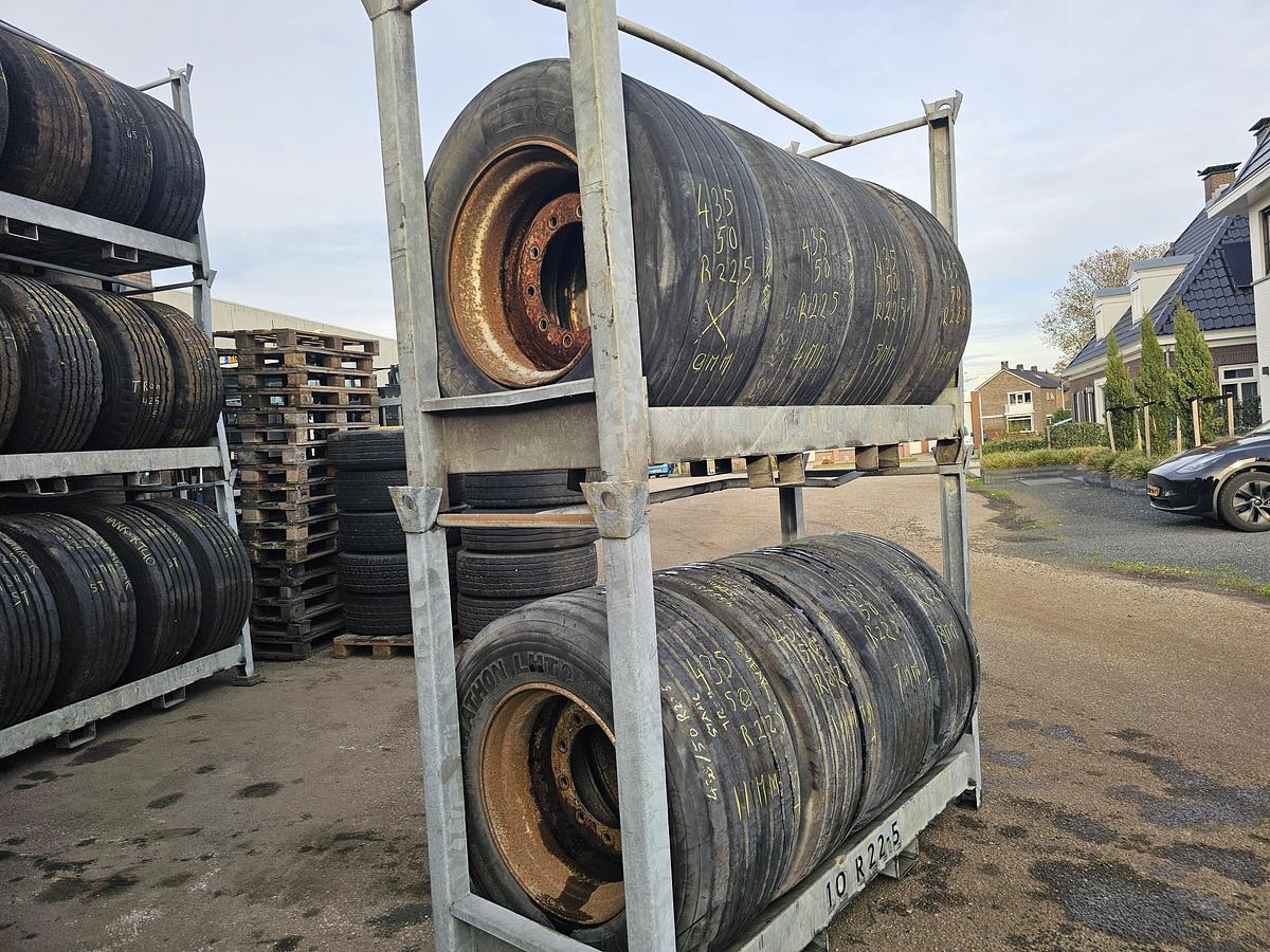 Gebruikt 2016 GOOD YEAR. THON LHT | TRAILER BAND | 435/50 R 22.5| 12,11/7,8 /4/5 MM.PROFIEL.